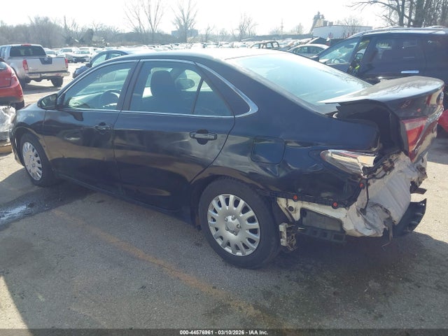 Aukcja sprzedaży 2015 Toyota Camry Hybrid Le, vin: 4T1BD1FKXFU142784, numer aukcji: 44576961