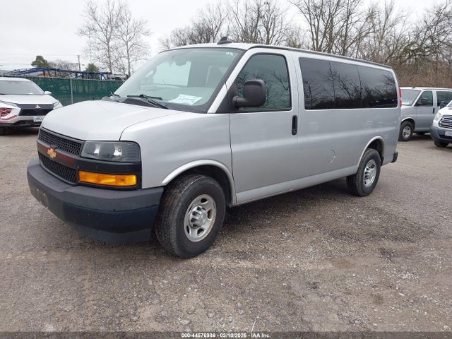 1GAWGEFG3K1340899 Chevrolet Express 2500 Ls