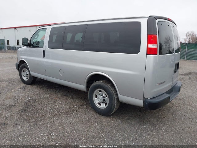1GAWGEFG3K1340899 Chevrolet Express 2500 Ls