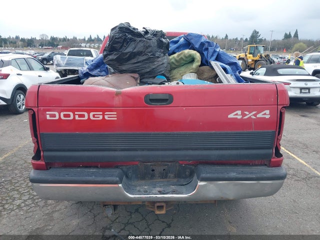 44577039 :رقم المزاد ، 1B7HF13Z4WJ240575 vin ، 1998 Dodge Ram 1500 St مزاد بيع