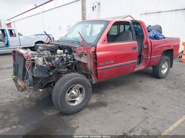 44577039 :رقم المزاد ، 1B7HF13Z4WJ240575 vin ، 1998 Dodge Ram 1500 St مزاد بيع