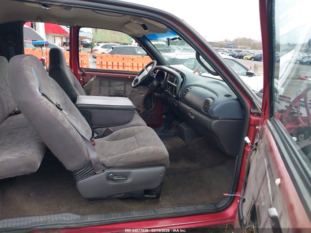 44577039 :رقم المزاد ، 1B7HF13Z4WJ240575 vin ، 1998 Dodge Ram 1500 St مزاد بيع