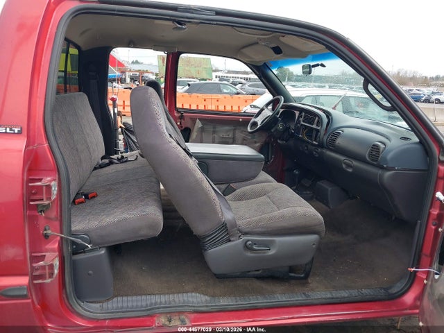 44577039 :رقم المزاد ، 1B7HF13Z4WJ240575 vin ، 1998 Dodge Ram 1500 St مزاد بيع