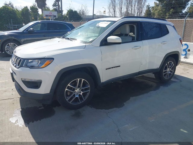 3C4NJCBB9JT495080 Jeep Compass Sun And Wheel Fwd