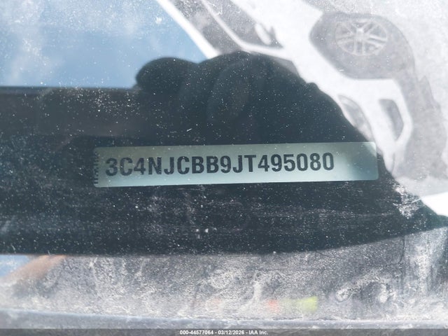 3C4NJCBB9JT495080 Jeep Compass Sun And Wheel Fwd