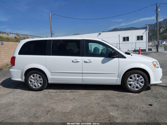 2C4RDGBG7HR713879 Dodge Grand Caravan Se