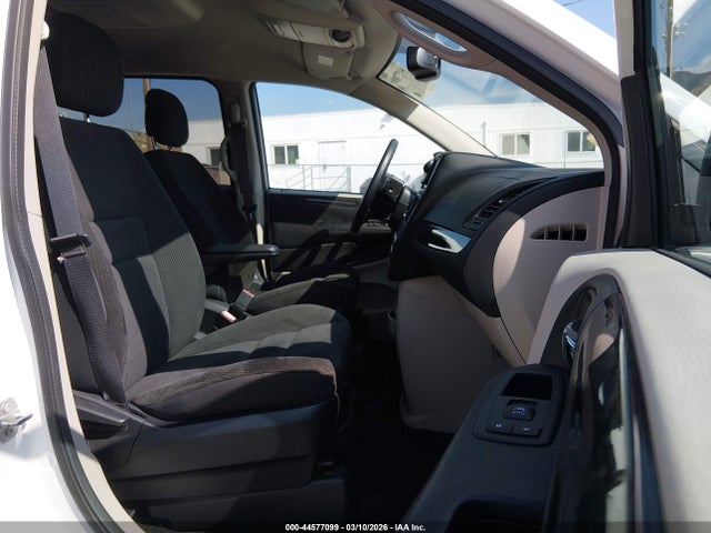 2C4RDGBG7HR713879 Dodge Grand Caravan Se