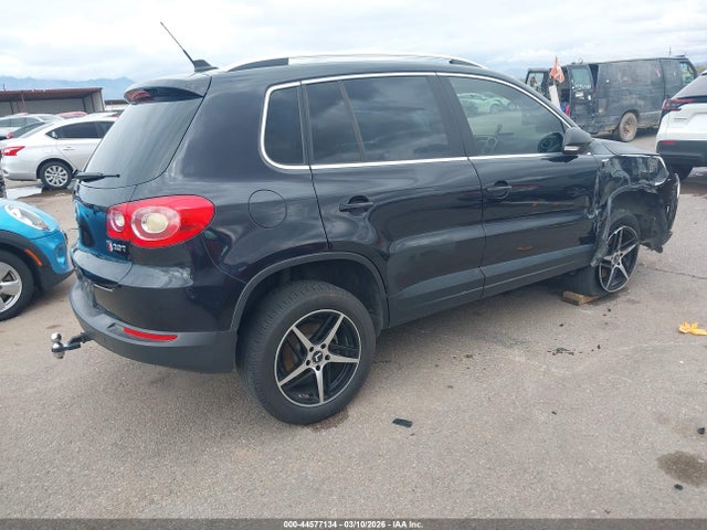 2010 Volkswagen Tiguan S/se/sel/wolfsburg Edition მანქანა იყიდება აუქციონზე, vin: WVGAV7AX7AW534262, აუქციონის ნომერი: 44577134