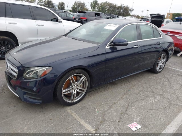 44577185 :رقم المزاد ، WDDZF4JB8HA084190 vin ، 2017 Mercedes-benz E 300 مزاد بيع