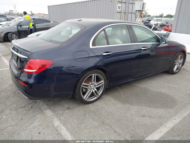 44577185 :رقم المزاد ، WDDZF4JB8HA084190 vin ، 2017 Mercedes-benz E 300 مزاد بيع