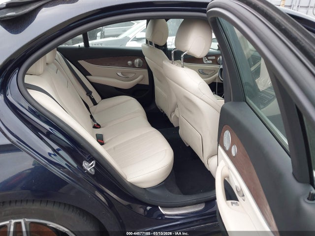 44577185 :رقم المزاد ، WDDZF4JB8HA084190 vin ، 2017 Mercedes-benz E 300 مزاد بيع