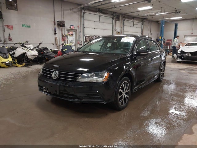 2018 Volkswagen Jetta 1.4t Se/1.4t Wolfsburg Edition მანქანა იყიდება აუქციონზე, vin: 3VWDB7AJ1JM263119, აუქციონის ნომერი: 44577233