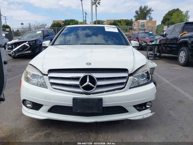 2010 Mercedes-benz C 300 Luxury/sport მანქანა იყიდება აუქციონზე, vin: WDDGF5EBXAR109881, აუქციონის ნომერი: 44577236