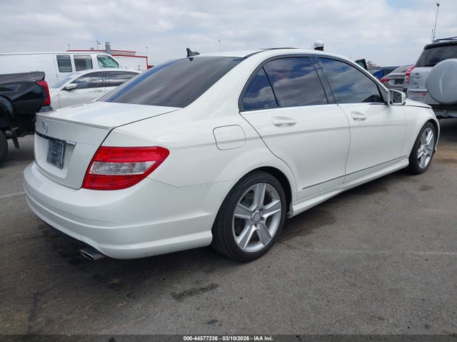 2010 Mercedes-benz C 300 Luxury/sport მანქანა იყიდება აუქციონზე, vin: WDDGF5EBXAR109881, აუქციონის ნომერი: 44577236