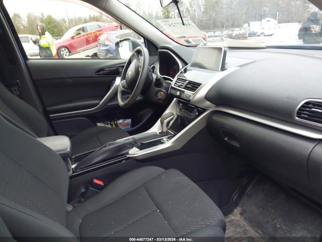 2018 MITSUBISHI ECLIPSE CROSS JA4AT4AA4JZ069517 Photo 4