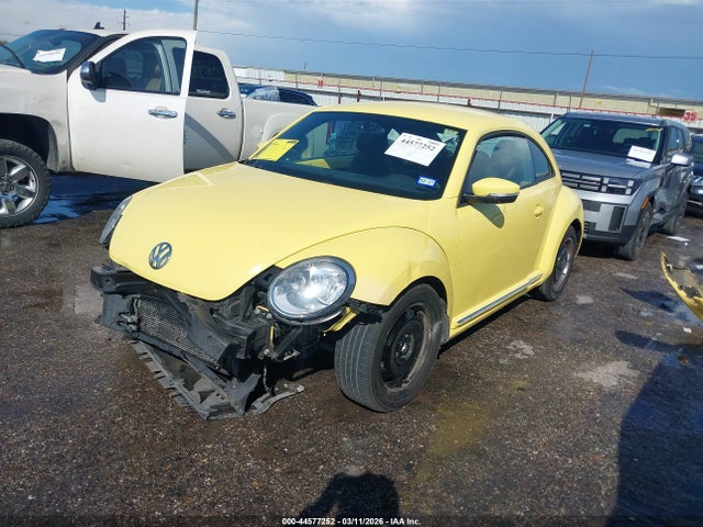 2013 Volkswagen Beetle 2.5l მანქანა იყიდება აუქციონზე, vin: 3VWJX7AT1DM656886, აუქციონის ნომერი: 44577252