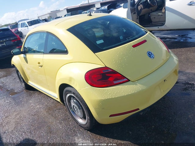 2013 Volkswagen Beetle 2.5l მანქანა იყიდება აუქციონზე, vin: 3VWJX7AT1DM656886, აუქციონის ნომერი: 44577252