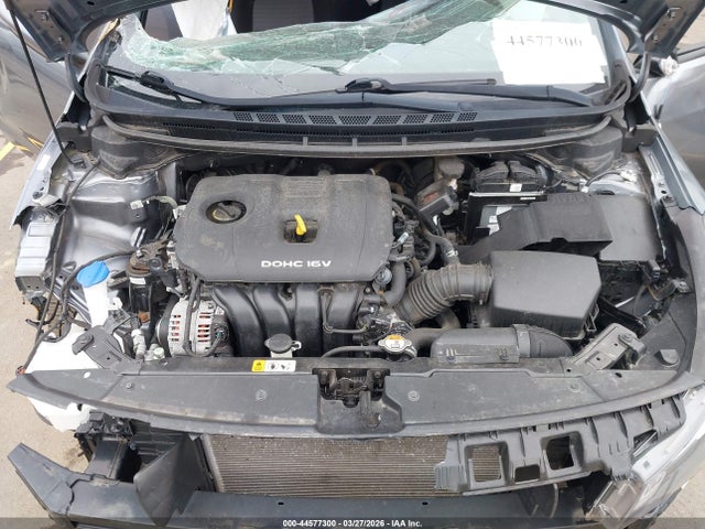 44577300 :رقم المزاد ، 3KPFL4A7XJE242808 vin ، 2018 Kia Forte S مزاد بيع