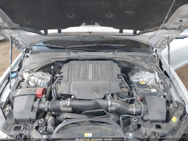 2017 JAGUAR XE SAJAF4BV5HA962675 Photo 9