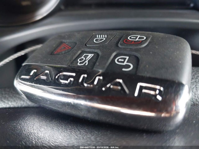 2017 JAGUAR XE SAJAF4BV5HA962675 Photo 10