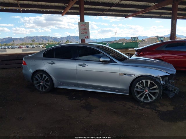 SAJAF4BV5HA962675 Jaguar Xe 35t R-sport