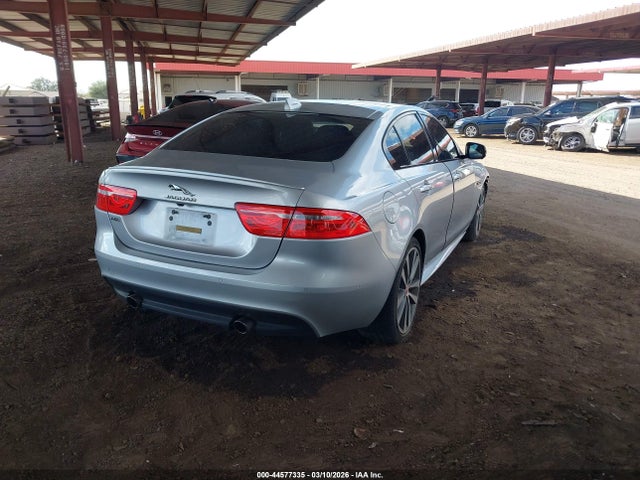 2017 JAGUAR XE SAJAF4BV5HA962675 Photo 3