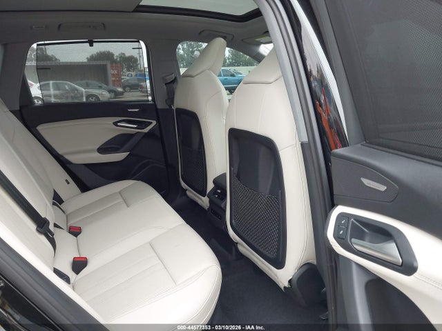 2025 Audi Q6 E-tron Premium Plus Quattro მანქანა იყიდება აუქციონზე, vin: WA124BGF5SA008458, აუქციონის ნომერი: 44577353