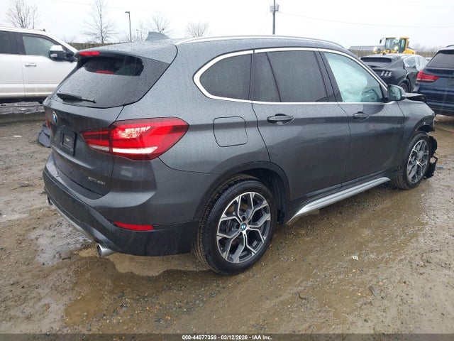 2022 BMW X1 WBXJG9C02N5V20634 Photo 3
