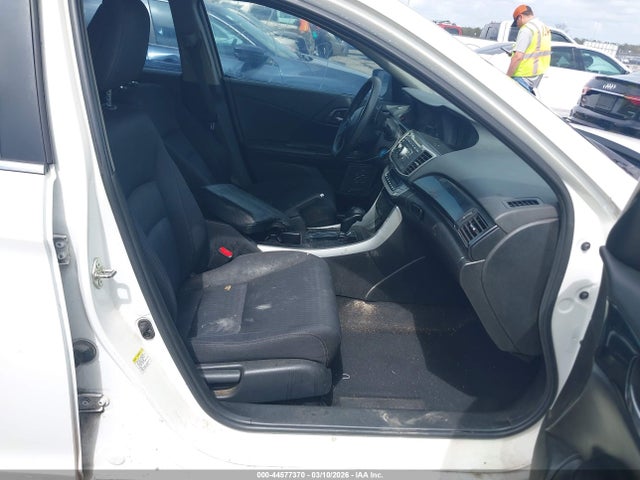44577370 :رقم المزاد ، 1HGCR2F5XFA120569 vin ، 2015 Honda Accord Sport مزاد بيع
