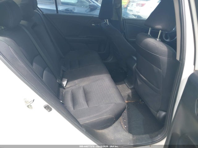 44577370 :رقم المزاد ، 1HGCR2F5XFA120569 vin ، 2015 Honda Accord Sport مزاد بيع