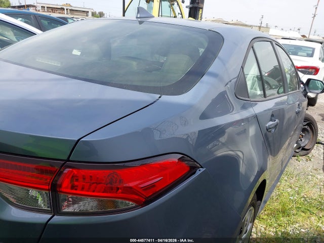 2025 TOYOTA COROLLA JTDBCMFEXS3071086 Photo 3