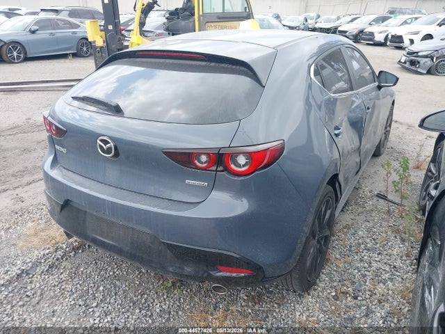 JM1BPALLXN1504119 Mazda Mazda3 Carbon Edition