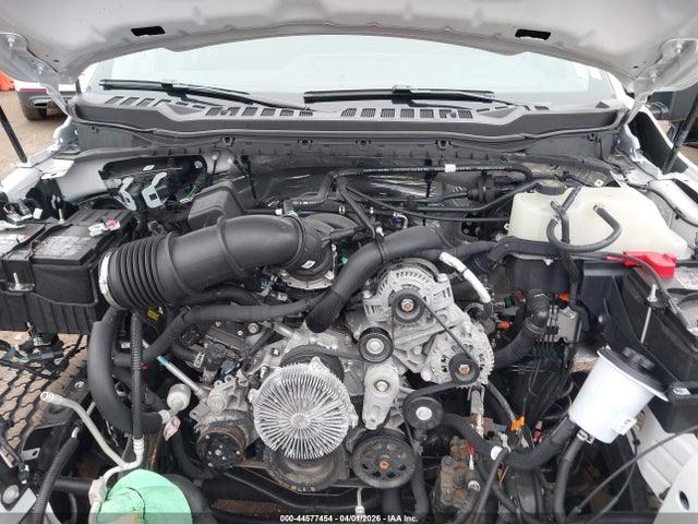44577454 :رقم المزاد ، 1FTRF3BA0SEC48221 vin ، 2025 Ford F-350 Xl مزاد بيع