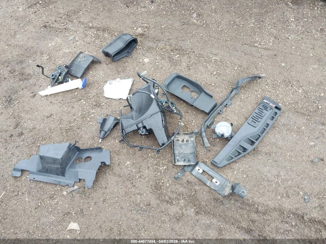 44577454 :رقم المزاد ، 1FTRF3BA0SEC48221 vin ، 2025 Ford F-350 Xl مزاد بيع