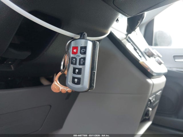 2017 TOYOTA SIENNA 5TDYZ3DC4HS809430 Photo 10