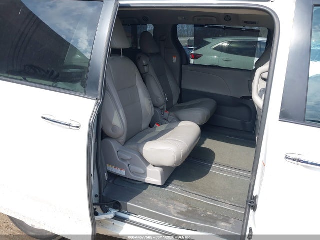 2017 TOYOTA SIENNA 5TDYZ3DC4HS809430 Photo 7
