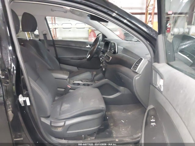 2019 Hyundai Tucson Se მანქანა იყიდება აუქციონზე, vin: KM8J2CA44KU893265, აუქციონის ნომერი: 44577525