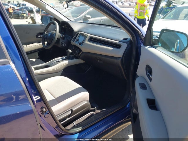 3CZRU5H3XHM700568 Honda HR-V LX
