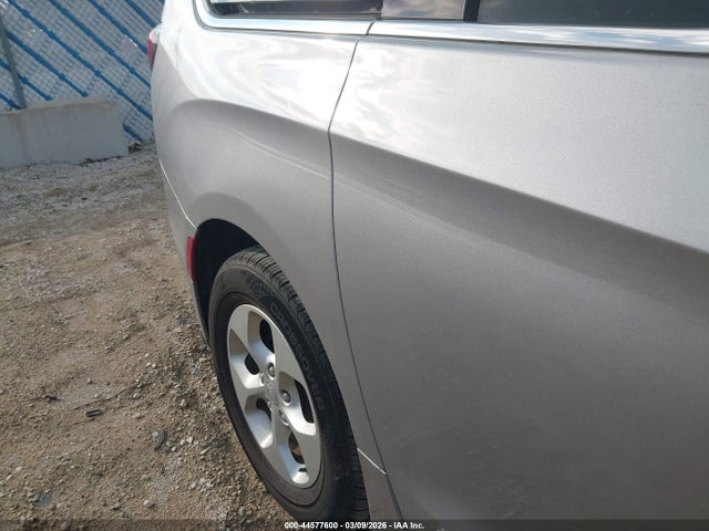 Продажа на аукционе авто 2017 Chrysler Pacifica Touring-l Plus, vin: 2C4RC1EG4HR669643, номер лота: 44577600
