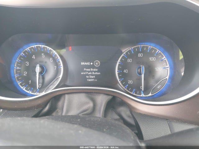 Продажа на аукционе авто 2017 Chrysler Pacifica Touring-l Plus, vin: 2C4RC1EG4HR669643, номер лота: 44577600