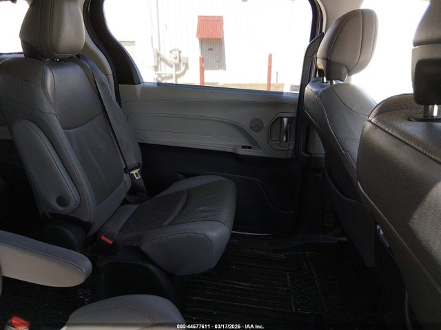 Aukcja sprzedaży 2024 Toyota Sienna Limited, vin: 5TDZSKFCXRS111776, numer aukcji: 44577611