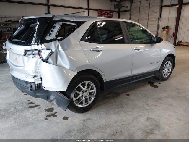 3GNAXHEV8NS115939 Chevrolet Equinox Fwd Ls
