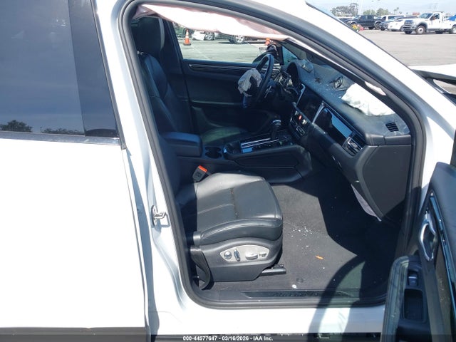 2023 PORSCHE MACAN WP1AA2A59PLB16411 Photo 4