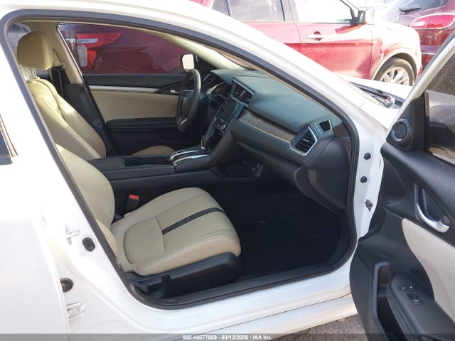 Продажа на аукционе авто 2018 Honda Civic Ex-l, vin: JHMFC1F72JX010063, номер лота: 44577659