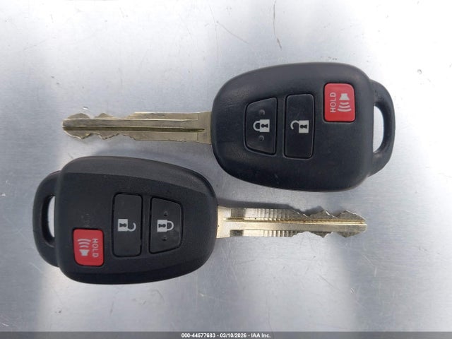 Toyota Prius C One 2015 JTDKDTB36F1582386 Image 11