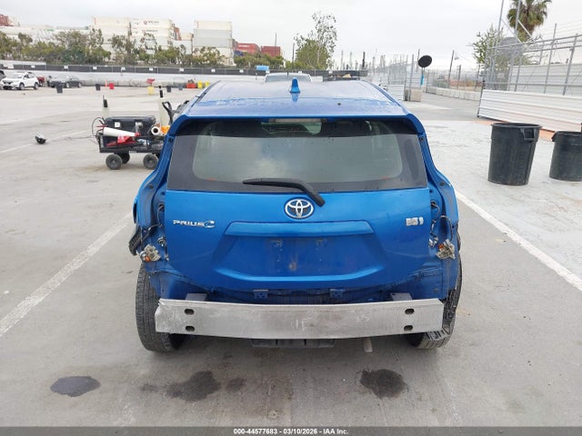 Toyota Prius C One 2015 JTDKDTB36F1582386 Image 17