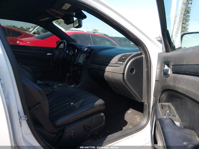 Продажа на аукционе авто 2013 Chrysler 300 300s, vin: 2C3CCABT8DH744839, номер лота: 44577706