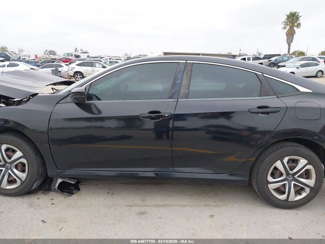 Honda Civic Lx 2018 2HGFC2F54JH574616 Image 15