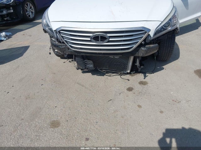 Hyundai SONATA SE 2015 5NPE24AF3FH013752 Image 6