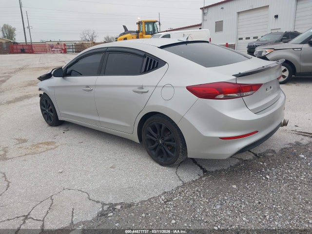 5NPD84LF6JH387370 Hyundai ELANTRA SEL